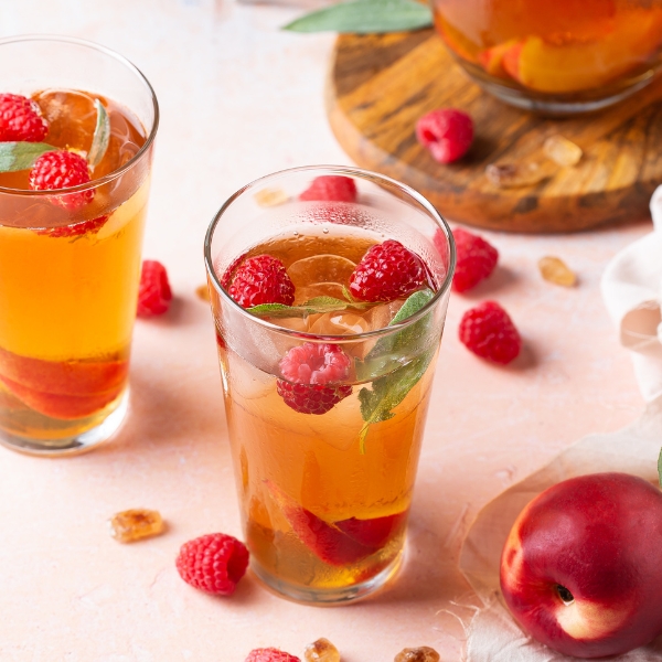 Peach & Raspberry Sparkling Drink